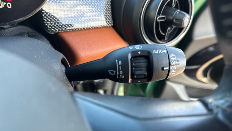 MINI Hatchback 1.5 Cooper Exclusive 5dr Petrol Hatchback